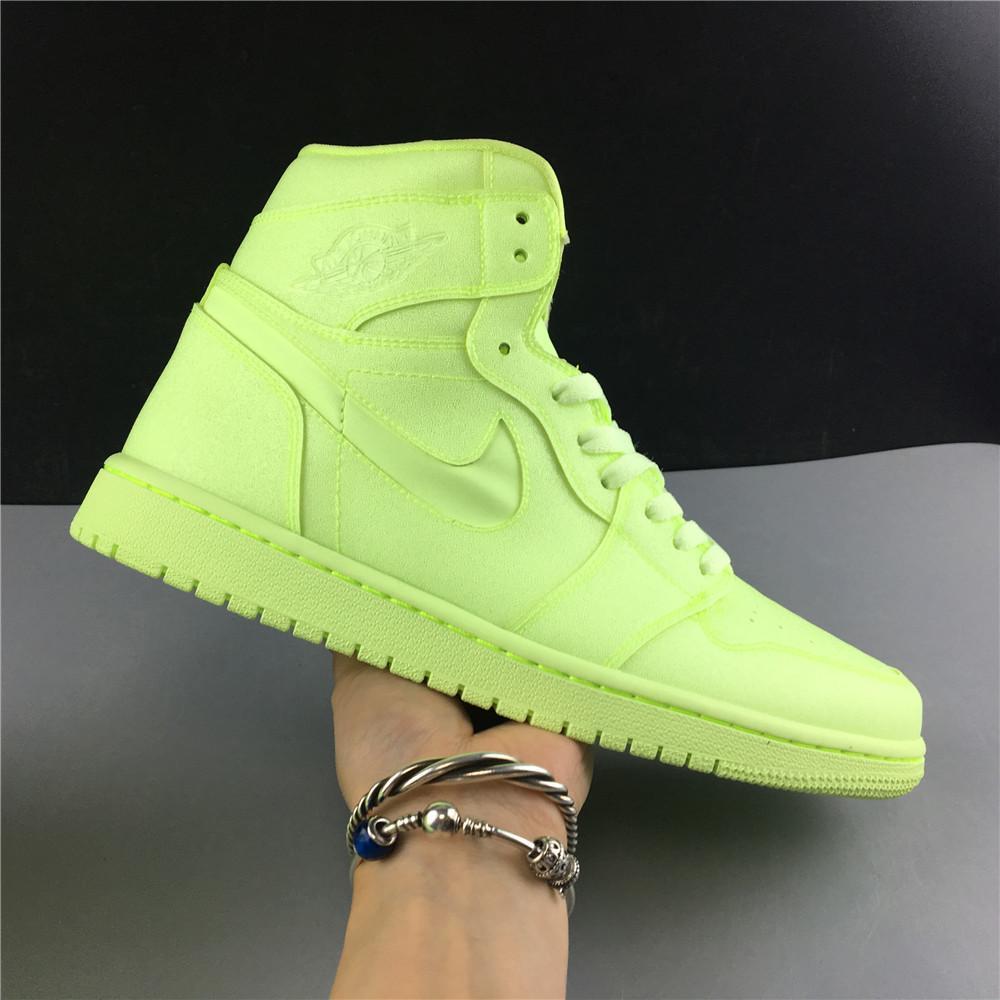 AJ 1 Retro High Barely Volt (W) Shoes Women's Sneakers – Nk0000152
