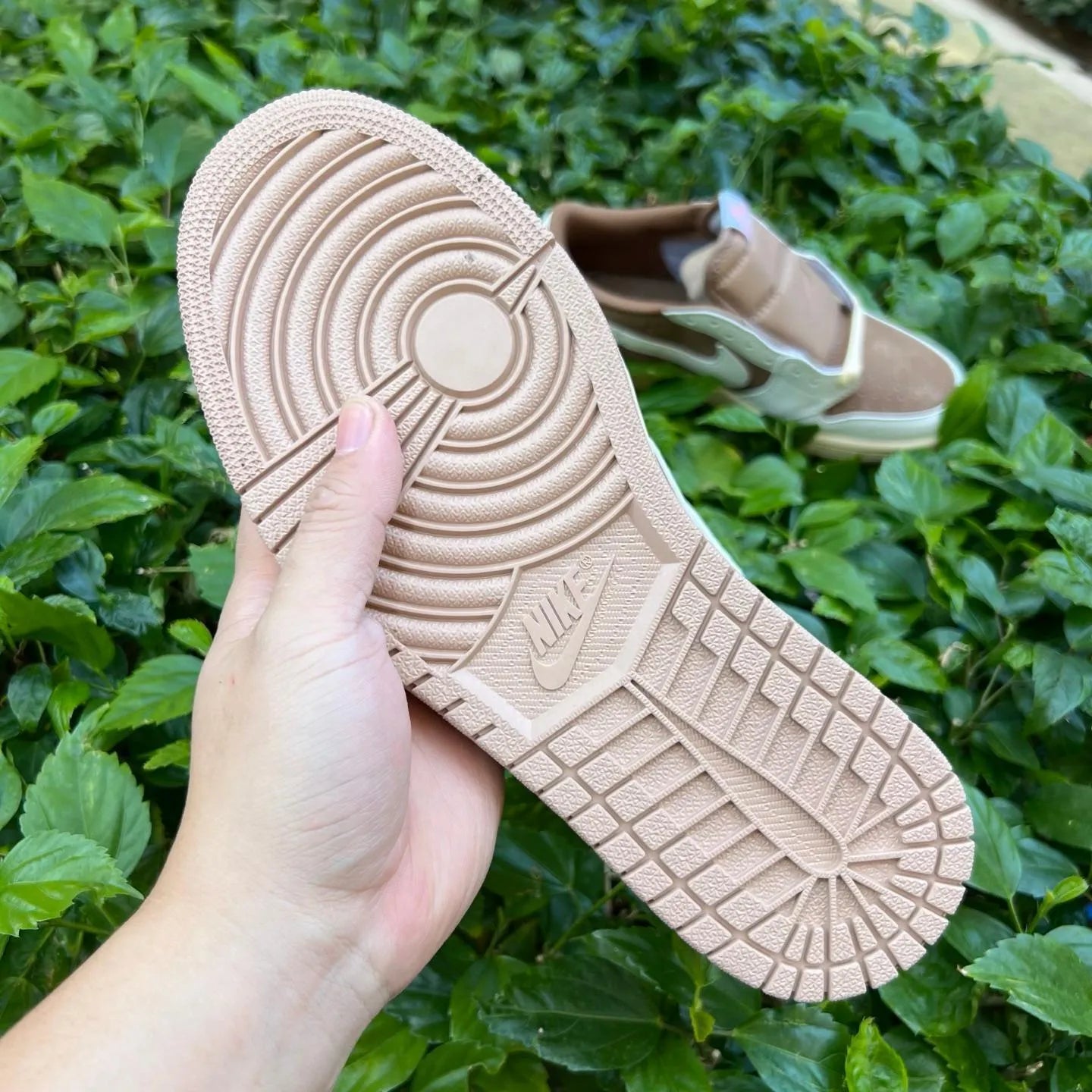 Travis Scott x AJ 1 Low OG Brown Shy Shoes Women's Sneakers – Nk0004811