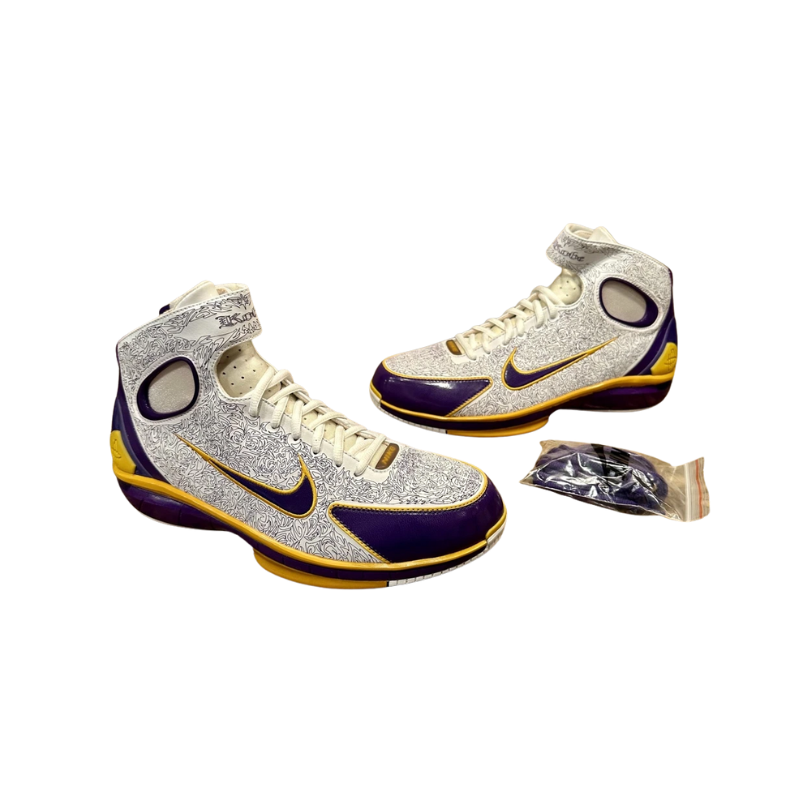 Nike Air Zoom Huarache 2K4 basketball shoes, Kobe Bryant associated sneaker