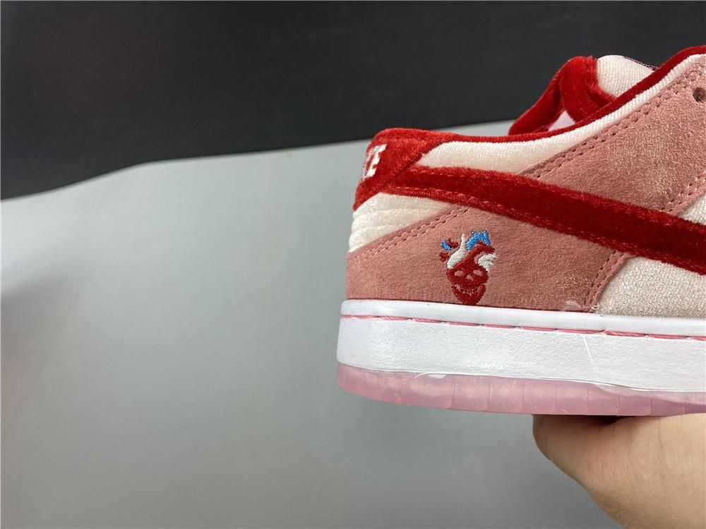 SB Dunk Low StrangeLove Skateboards Shoes Women's Sneakers – Nk0000688