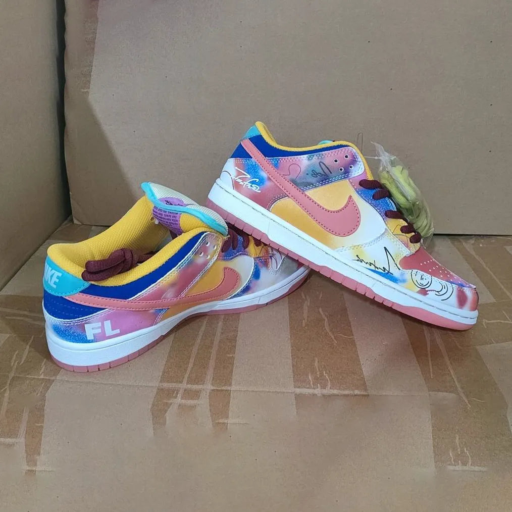 Futura x SB Dunk Low Shoes Women's Sneakers – Nk0004075