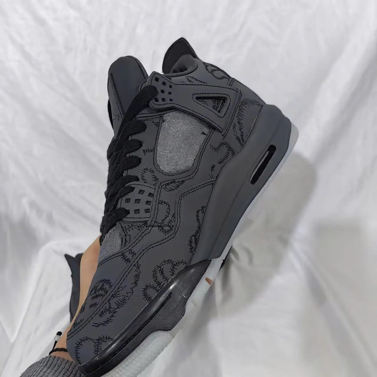 Kaws X Aj 4 Black Shoes Men'S Sneakers – Nk0000025