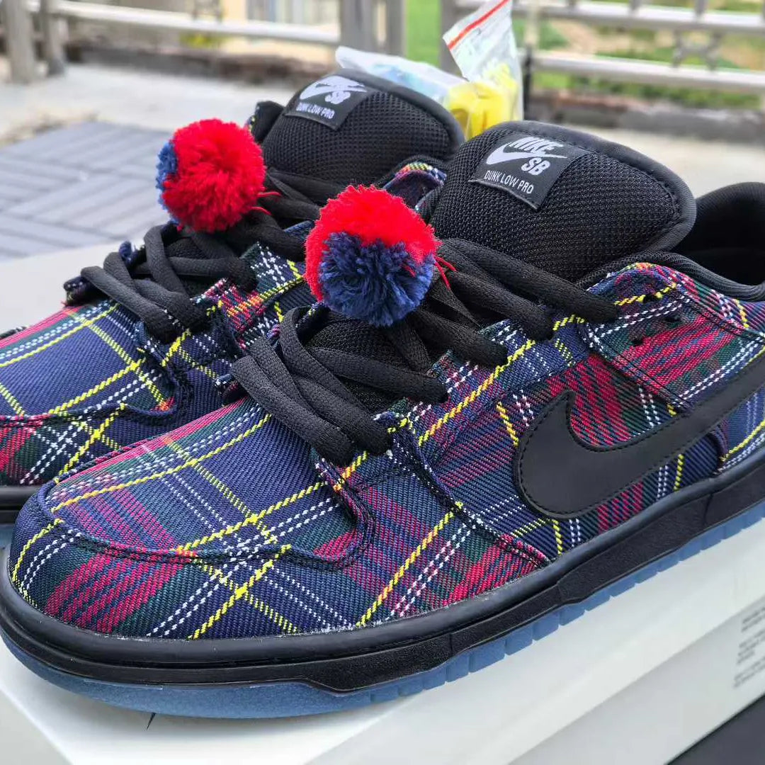 Nardwuar x Dunk Low SB Pro Tartan Shoes Women's Sneakers – Nk0004674