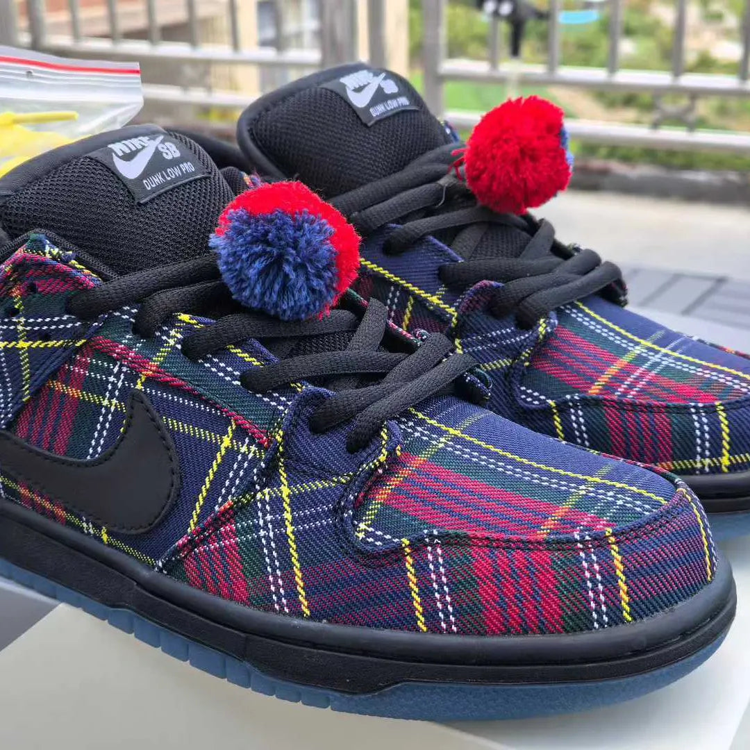 Nardwuar x Dunk Low SB Pro Tartan Shoes Women's Sneakers – Nk0004674