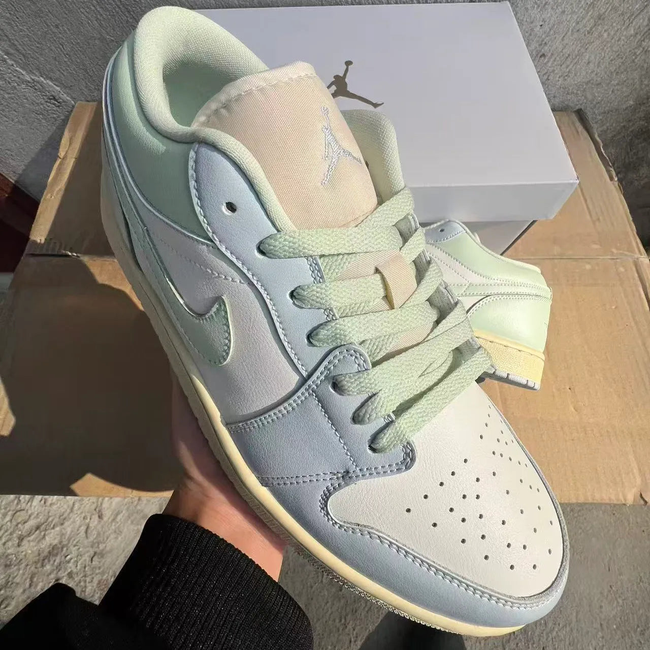 AJ 1 Low Sail/Aura Shoes Women's Sneakers – Nk0004842